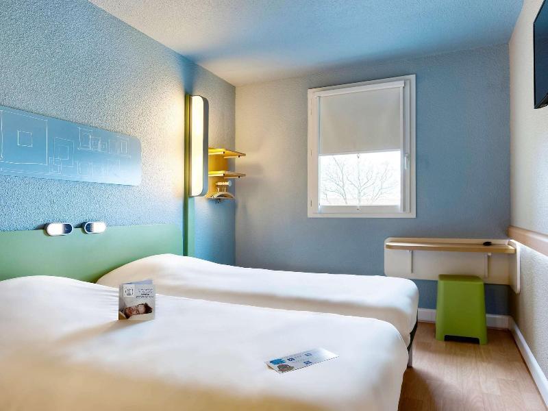 Ibis Budget La Roche Sur Yon Vendespace Mouilleron-le-Captif Bagian luar foto