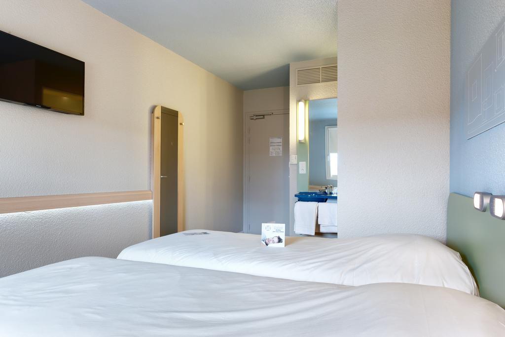 Ibis Budget La Roche Sur Yon Vendespace Mouilleron-le-Captif Bagian luar foto